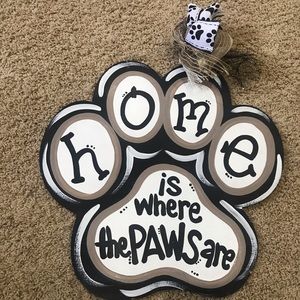 Door Hanger -paws